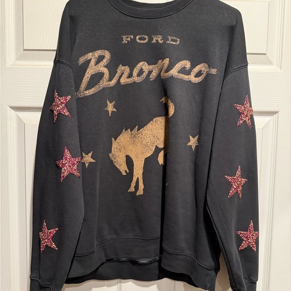 Ford Bronco Buckle (faded vintage black) Sweatshirt with Star Details - Picture 4 of 4